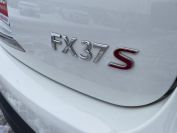 Infiniti FX37s Фото № 9 из 29