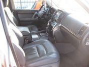 Toyota Land Cruiser 200 Фото № 9 из 12