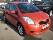 Toyota Yaris 1.3 Фото № 3 из 16