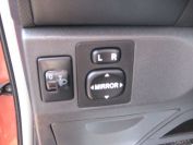 Toyota Yaris 1.3 Фото № 14 из 16