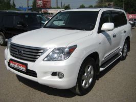LX570