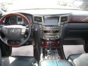 Lexus LX570 Фото № 12 из 15