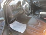 Toyota RAV4 Фото № 12 из 18