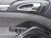 Porsche Cayenne GTS Фото № 14 из 23
