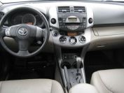 Toyota RAV4 2.4 Фото № 9 из 12