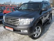 Toyota Land Cruiser 200 Фото № 1 из 14