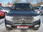 Toyota Land Cruiser 200 Фото № 2 из 14