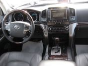Toyota Land Cruiser 200 Фото № 13 из 14