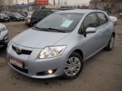 Toyota Auris Фото № 1 из 14