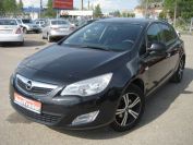 Opel Astra J Фото № 1 из 12