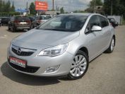 Opel Astra J Фото № 1 из 13