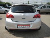 Opel Astra J Фото № 5 из 13