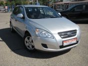 Kia Cee'd Фото № 3 из 9