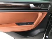 Volkswagen Touareg 3.0TDI Фото № 19 из 26