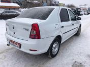 Renault Logan 1.6 Фото № 4 из 13