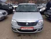 Renault Logan 1.6 Фото № 2 из 18