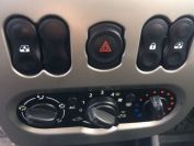 Renault Logan 1.6 Фото № 11 из 18