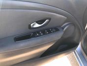 Renault Megane III Фото № 10 из 16