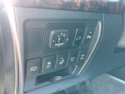 Toyota Land Cruiser 200 Фото № 15 из 20