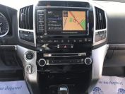 Toyota Land Cruiser 200 Фото № 17 из 20
