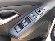 Hyundai iX35 2.0CRDi Фото № 12 из 17