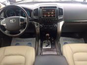 Toyota Land Cruiser 200 Фото № 10 из 19