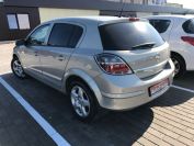 Opel Astra H Фото № 6 из 15