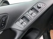 Volkswagen Tiguan 2.0TSI Фото № 11 из 17