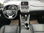 Lexus NX200 Фото № 11 из 18