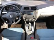 Volkswagen Jetta 1.4AT Фото № 12 из 19
