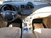 Toyota Highlander Фото № 11 из 17