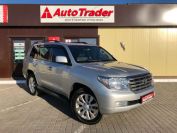 Toyota Land Cruiser 200 Фото № 2 из 18