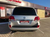 Toyota Land Cruiser 200 Фото № 4 из 18