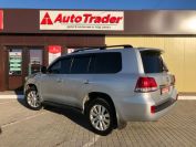 Toyota Land Cruiser 200 Фото № 5 из 18