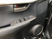Lexus NX200 Фото № 16 из 24