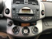 Toyota RAV4 Фото № 17 из 19