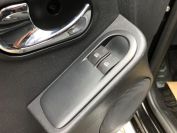 Nissan Terrano 2.0 AWD Фото № 14 из 19