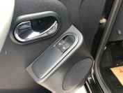 Nissan Terrano 2.0 AWD Фото № 14 из 24