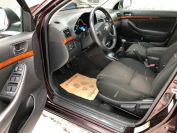 Toyota Avensis Фото № 11 из 18