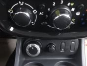 Nissan Terrano 2.0 AWD Фото № 16 из 18