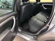 Nissan Terrano 2.0 AWD Фото № 11 из 17