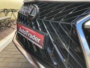 Lexus LX570 Фото № 9 из 22