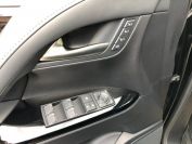 Lexus LX570 Фото № 15 из 22