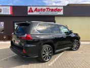 Lexus LX570 Фото № 4 из 22