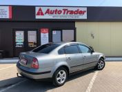 Volkswagen Passat 1.6 Фото № 4 из 17