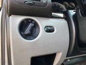 Volkswagen Passat 1.6 Фото № 16 из 17