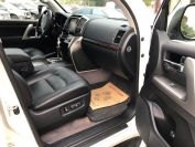 Toyota Land Cruiser 200 Фото № 10 из 23