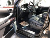 Lexus LX570 Фото № 17 из 25