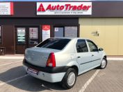 Renault Logan 1.6 Фото № 4 из 18