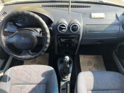 Renault Logan 1.6 Фото № 11 из 18